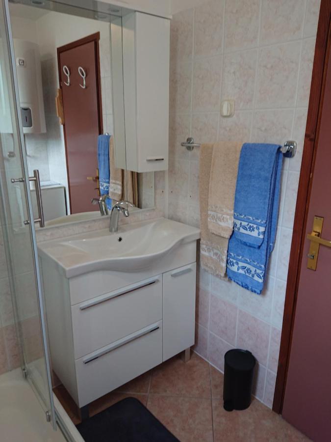 Da Dorian Room Plus Apartments Punat Exterior photo