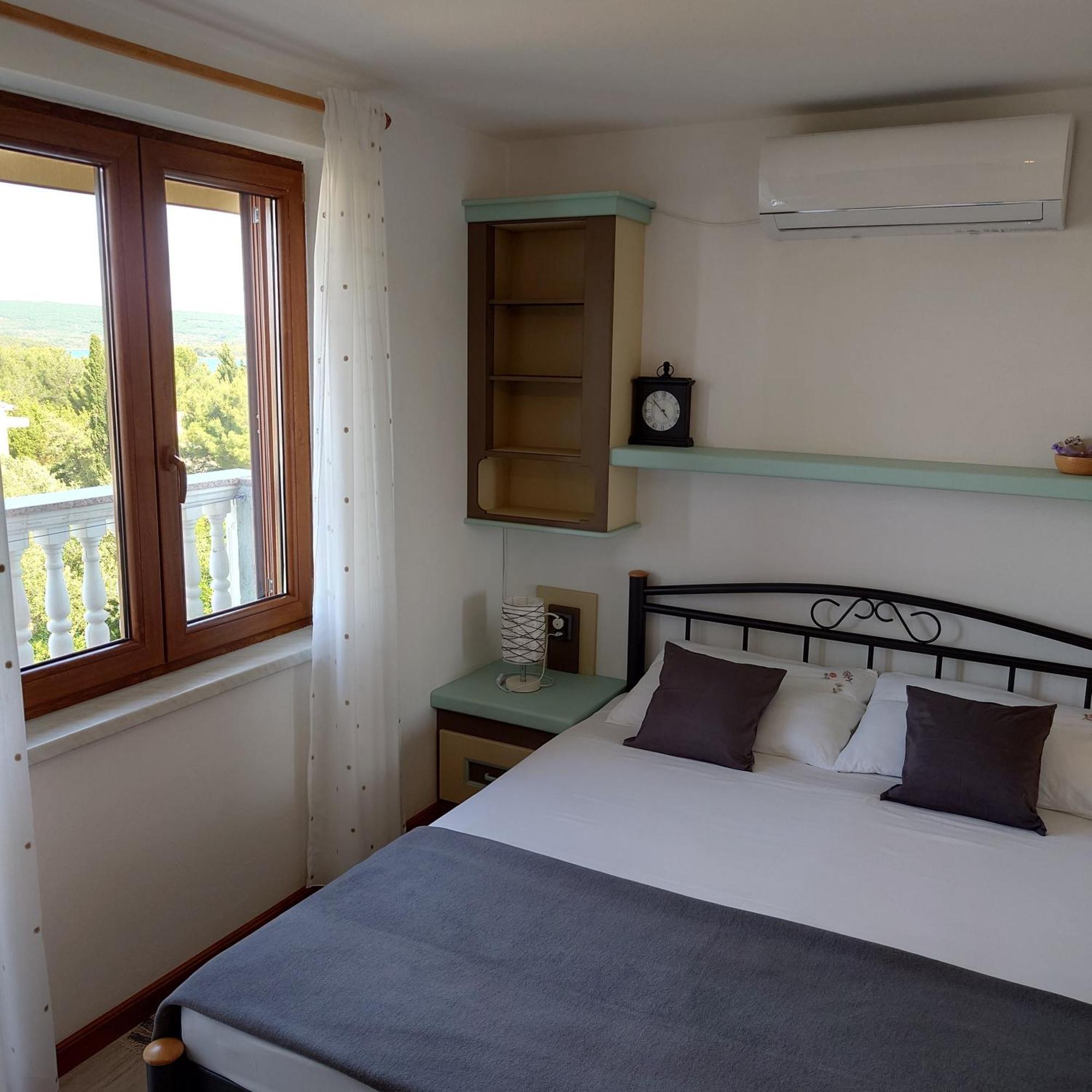 Da Dorian Room Plus Apartments Punat Exterior photo